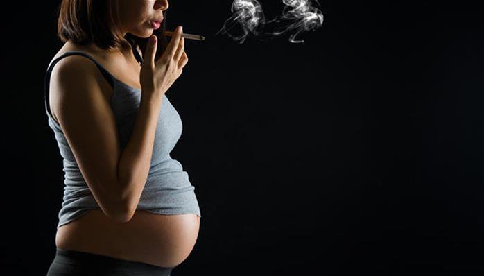embarazo-fumando-15-06-2015